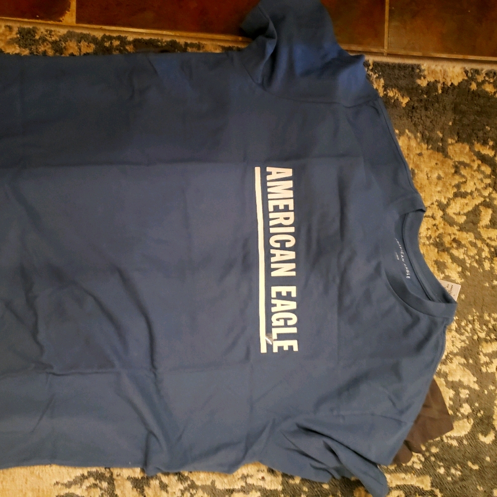 American eagle t shirt